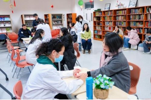 從校園到社區(qū)，同仁堂中醫(yī)藥文化傳遞冬日溫情